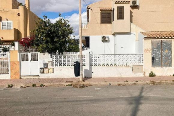 Reventa - Apartamento / piso - Torrevieja - Los Frutales