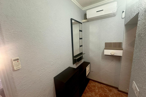 Herverkoop - Appartement  - Alicante - Virgen del Remedio-Parque lo Morant