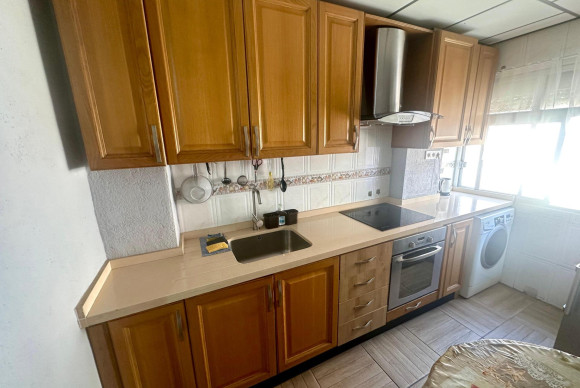 Herverkoop - Appartement  - Alicante - Virgen del Remedio-Parque lo Morant