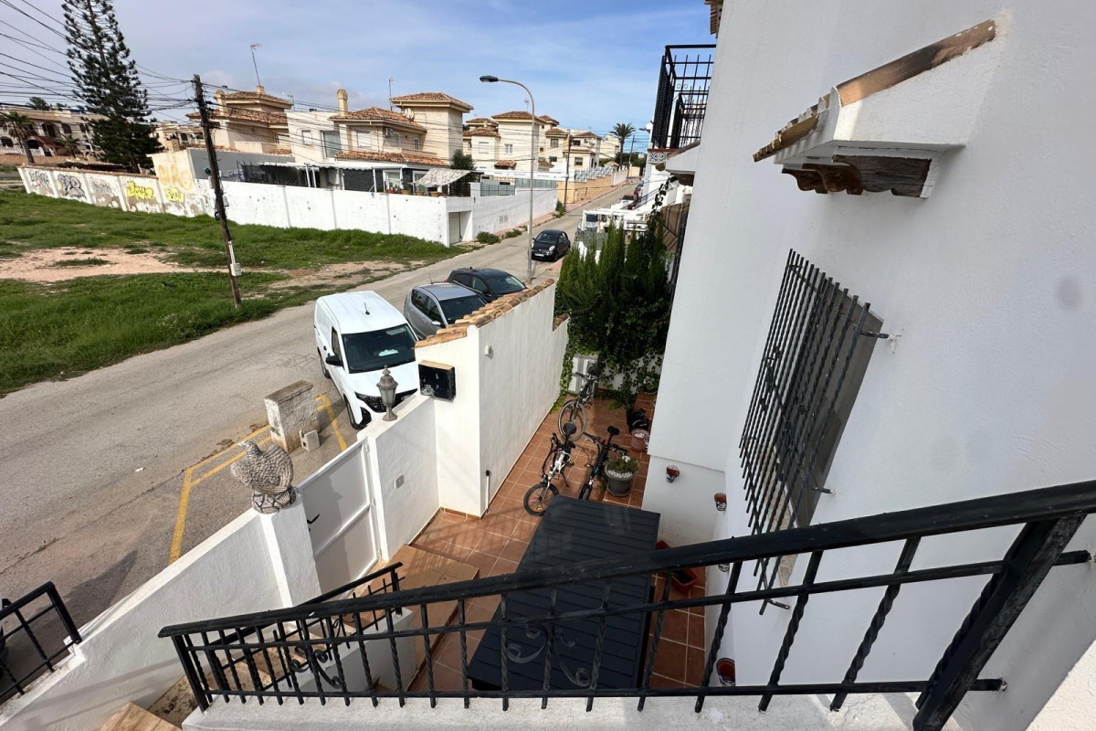 Herverkoop - Appartement  - Torrevieja - Aguas nuevas 2
