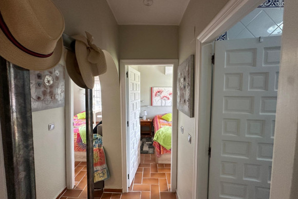 Herverkoop - Appartement  - Torrevieja - Aguas nuevas 2