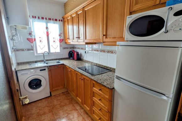 Herverkoop - Appartement  - Torrevieja - Estacion de autobuses