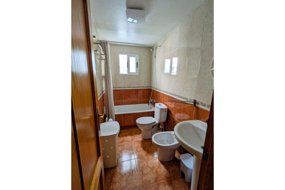 Herverkoop - Appartement  - Torrevieja - Estacion de autobuses