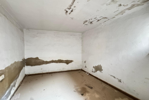 Herverkoop - Fabriekshal - Torrevieja - Centro