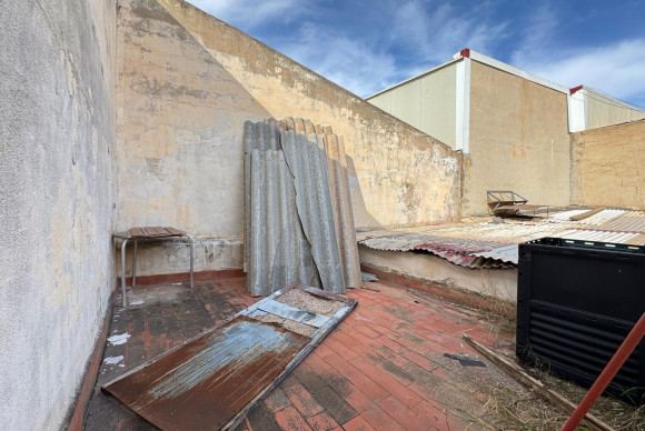 Herverkoop - Fabriekshal - Torrevieja - Centro