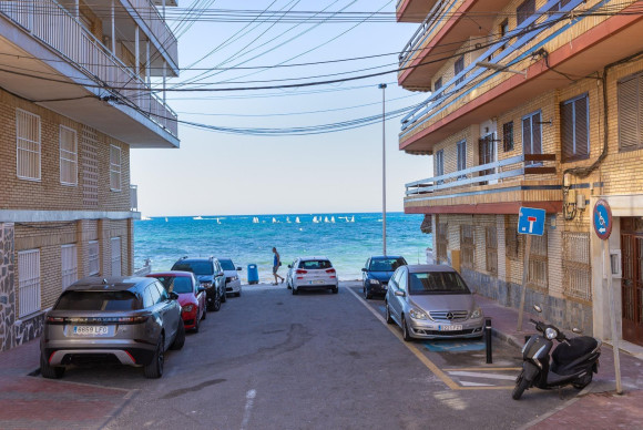 Reventa - Apartamento / piso - Torrevieja - playa de los naufragos