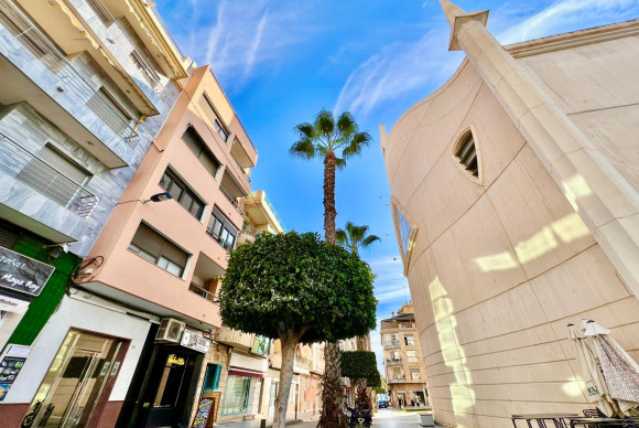 Herverkoop - Appartement  - Torrevieja - Las Piscinas Naturales