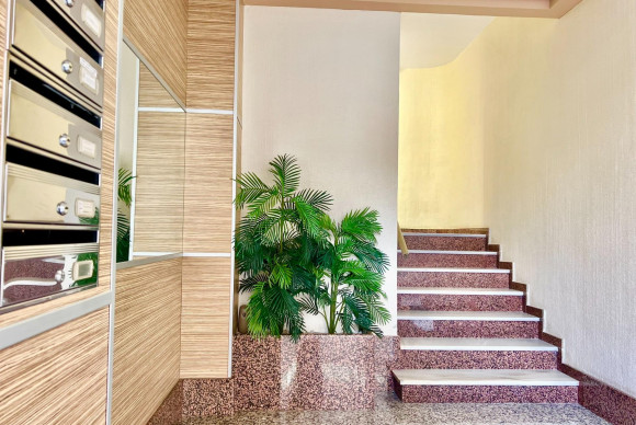 Herverkoop - Appartement  - Torrevieja - Las Piscinas Naturales