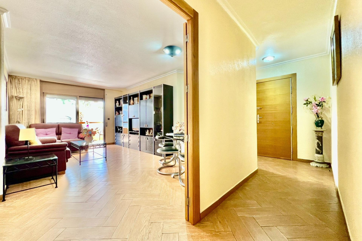 Herverkoop - Appartement  - Torrevieja - Las Piscinas Naturales