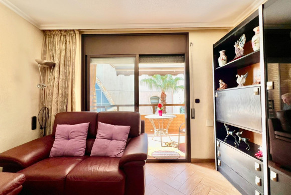 Herverkoop - Appartement  - Torrevieja - Las Piscinas Naturales