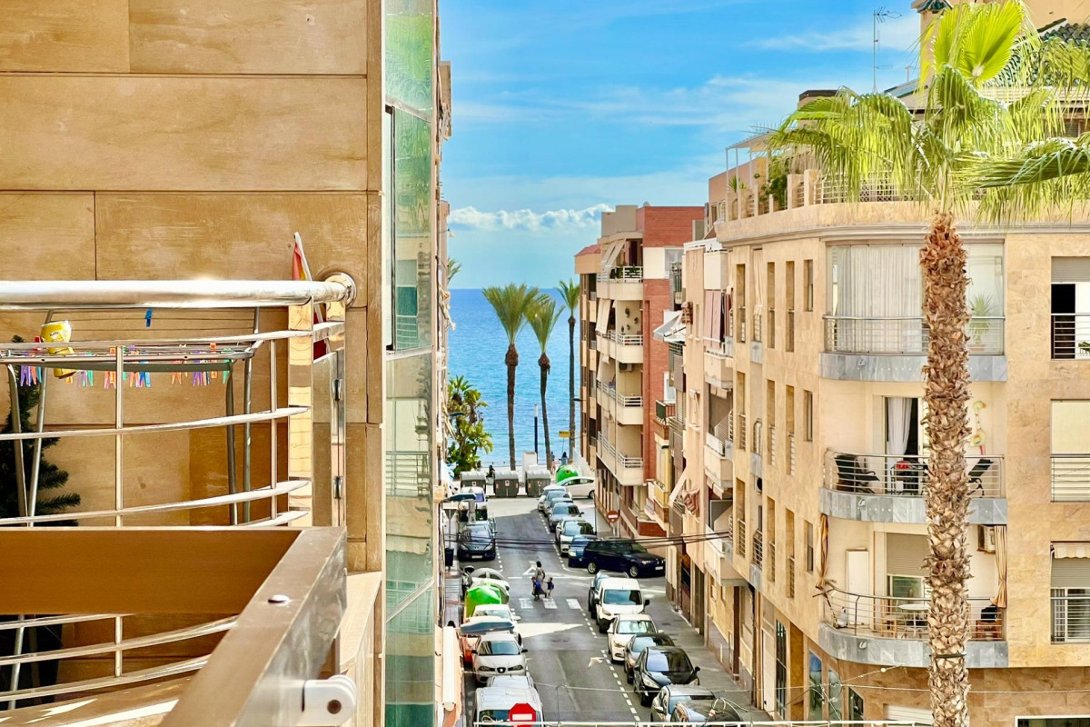 Herverkoop - Appartement  - Torrevieja - Las Piscinas Naturales