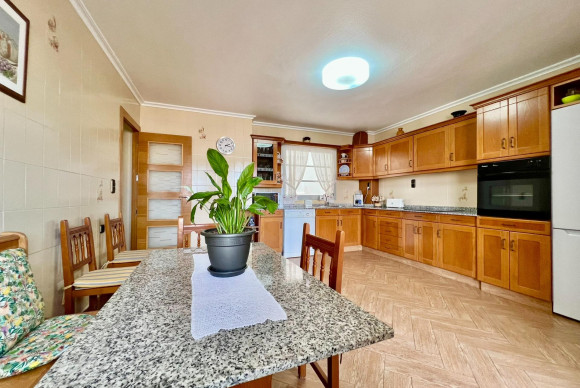 Herverkoop - Appartement  - Torrevieja - Las Piscinas Naturales