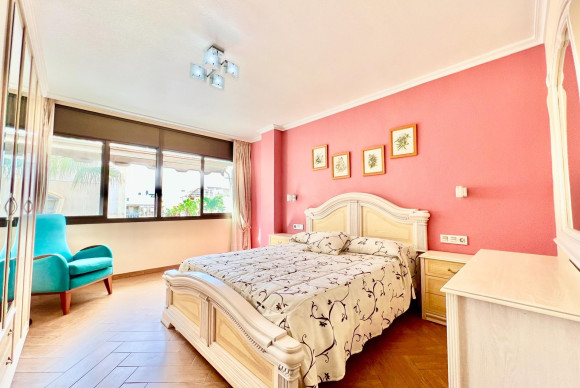 Herverkoop - Appartement  - Torrevieja - Las Piscinas Naturales