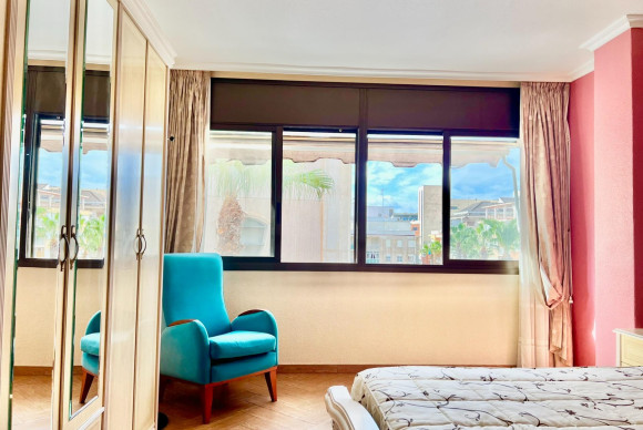 Herverkoop - Appartement  - Torrevieja - Las Piscinas Naturales