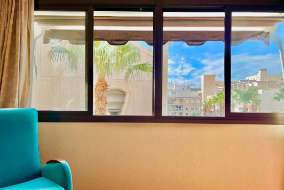 Herverkoop - Appartement  - Torrevieja - Las Piscinas Naturales