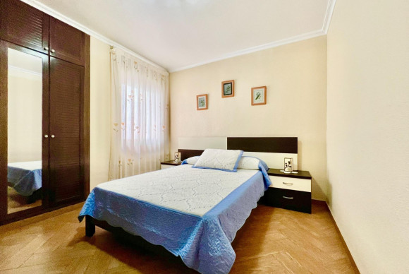 Herverkoop - Appartement  - Torrevieja - Las Piscinas Naturales