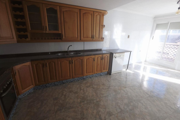 Alquiler a largo plazo - Apartamento / piso - Alicante - Los ángeles