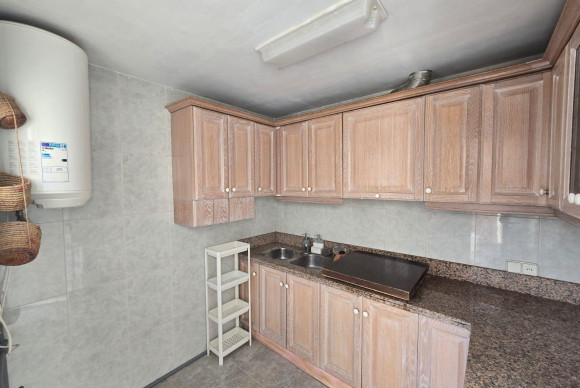 Alquiler a largo plazo - Apartamento / piso - Alicante - Los ángeles