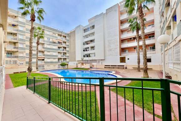 Herverkoop - Appartement  - Torrevieja - Playa del Cura