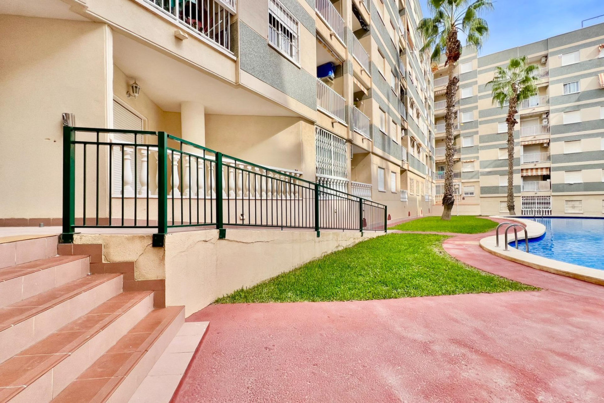 Herverkoop - Appartement  - Torrevieja - Playa del Cura