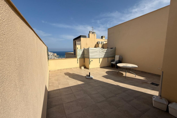 Reventa - Ático Dúplex - Villajoyosa - Cala de finestrat