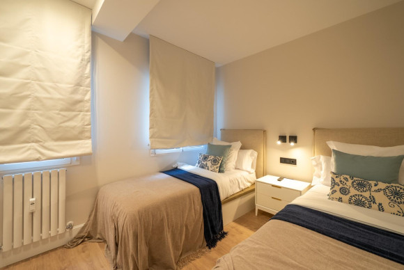 Reventa - Apartamento / piso - Madrid - Lista