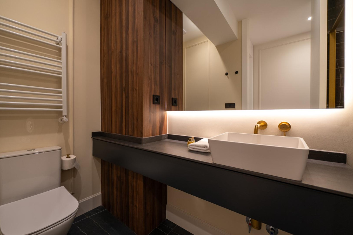 Reventa - Apartamento / piso - Madrid - Lista