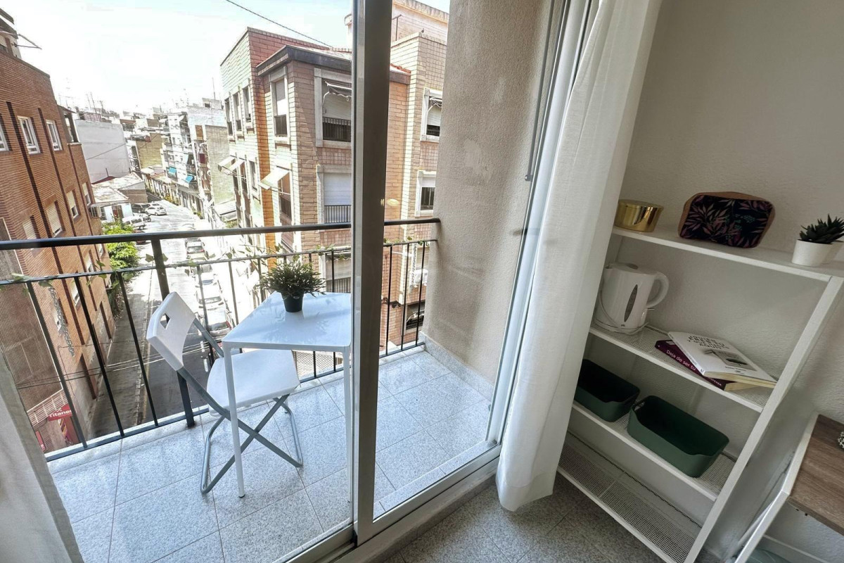 Herverkoop - Appartement  - Alicante - Carolinas Bajas