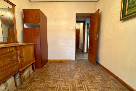 Herverkoop - Appartement  - Madrid - Tetuán