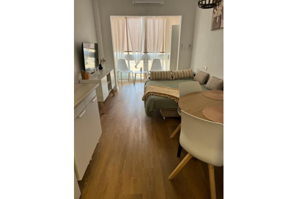 Reventa - Apartamento / piso - Torrevieja - Centro