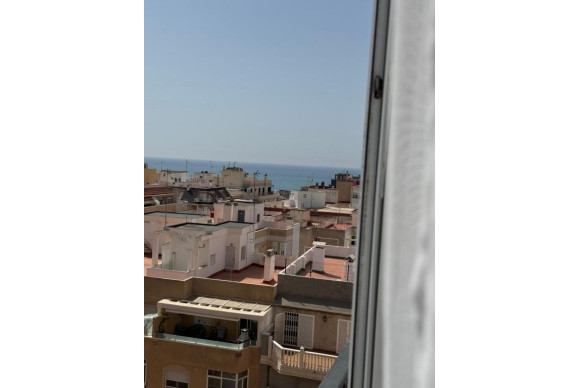 Reventa - Apartamento / piso - Torrevieja - Centro