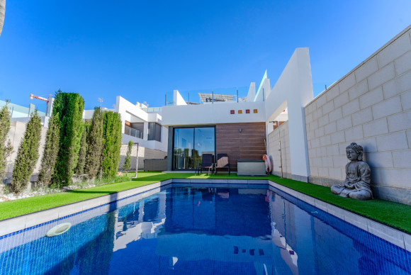 Reventa - Casa semi independiente - Benijofar