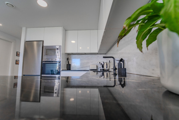 Reventa - Casa semi independiente - Benijofar