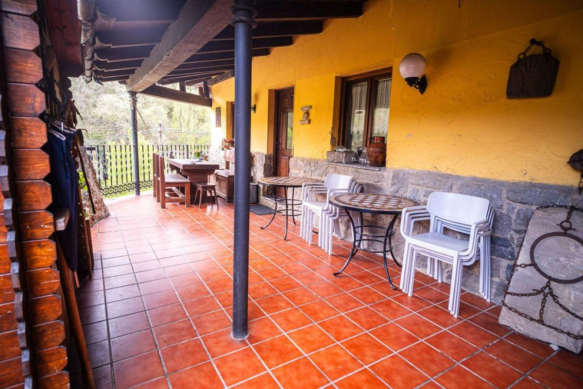 Reventa - Villa - Lena