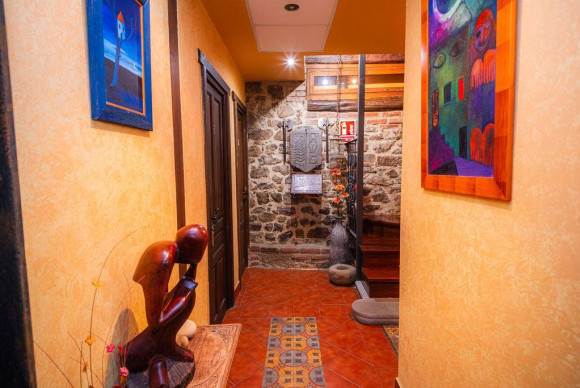 Reventa - Villa - Lena