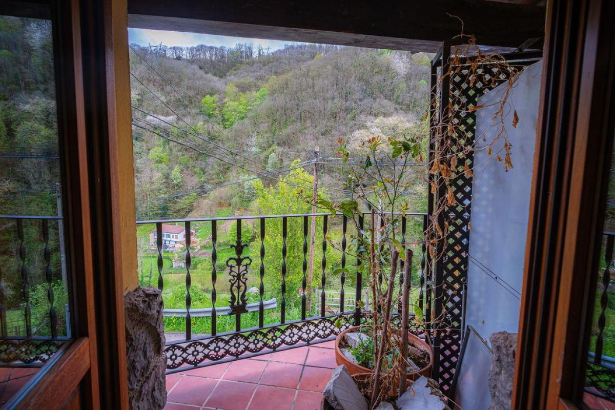 Reventa - Villa - Lena