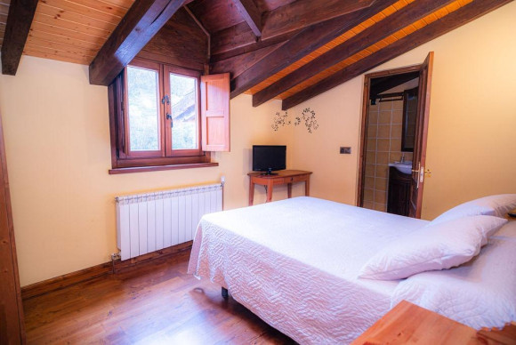 Reventa - Villa - Lena