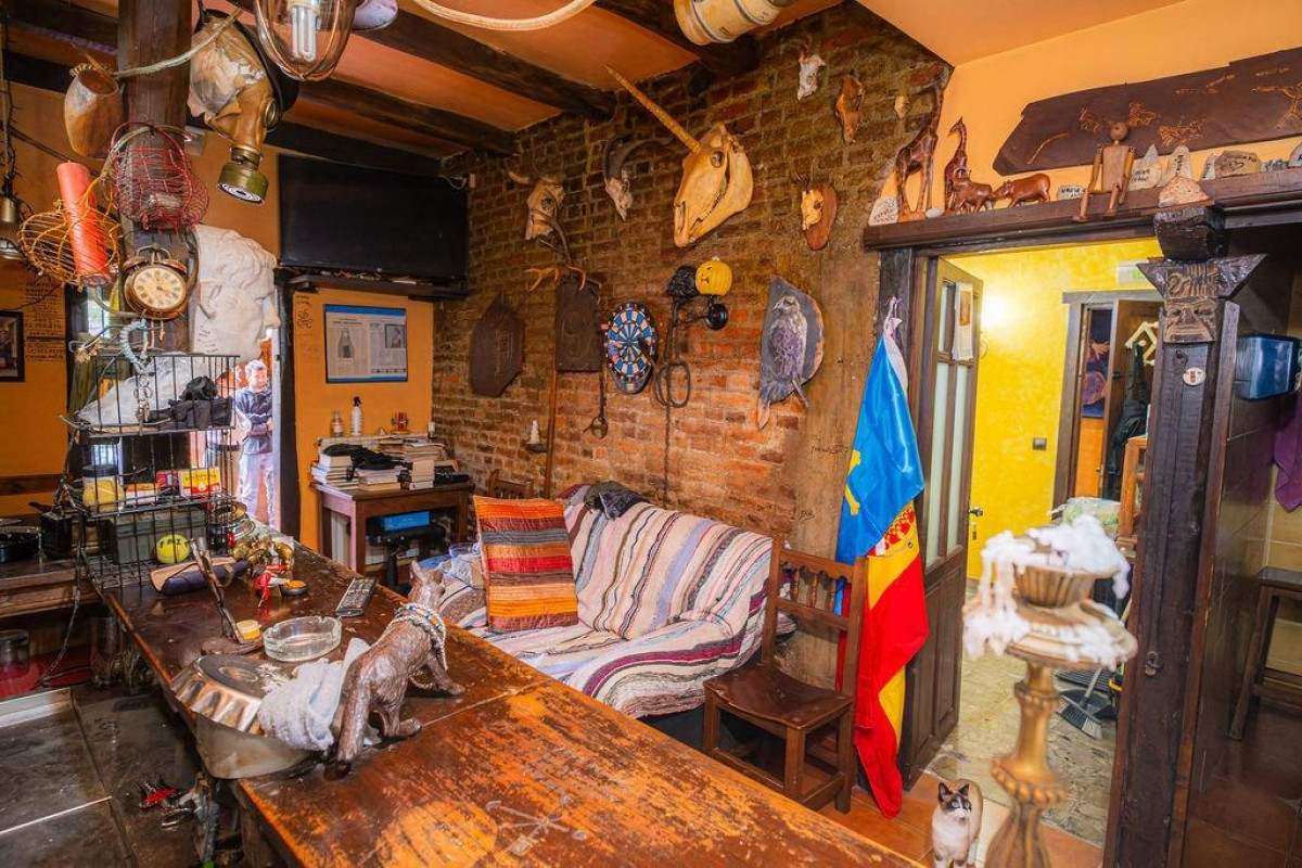 Reventa - Villa - Lena