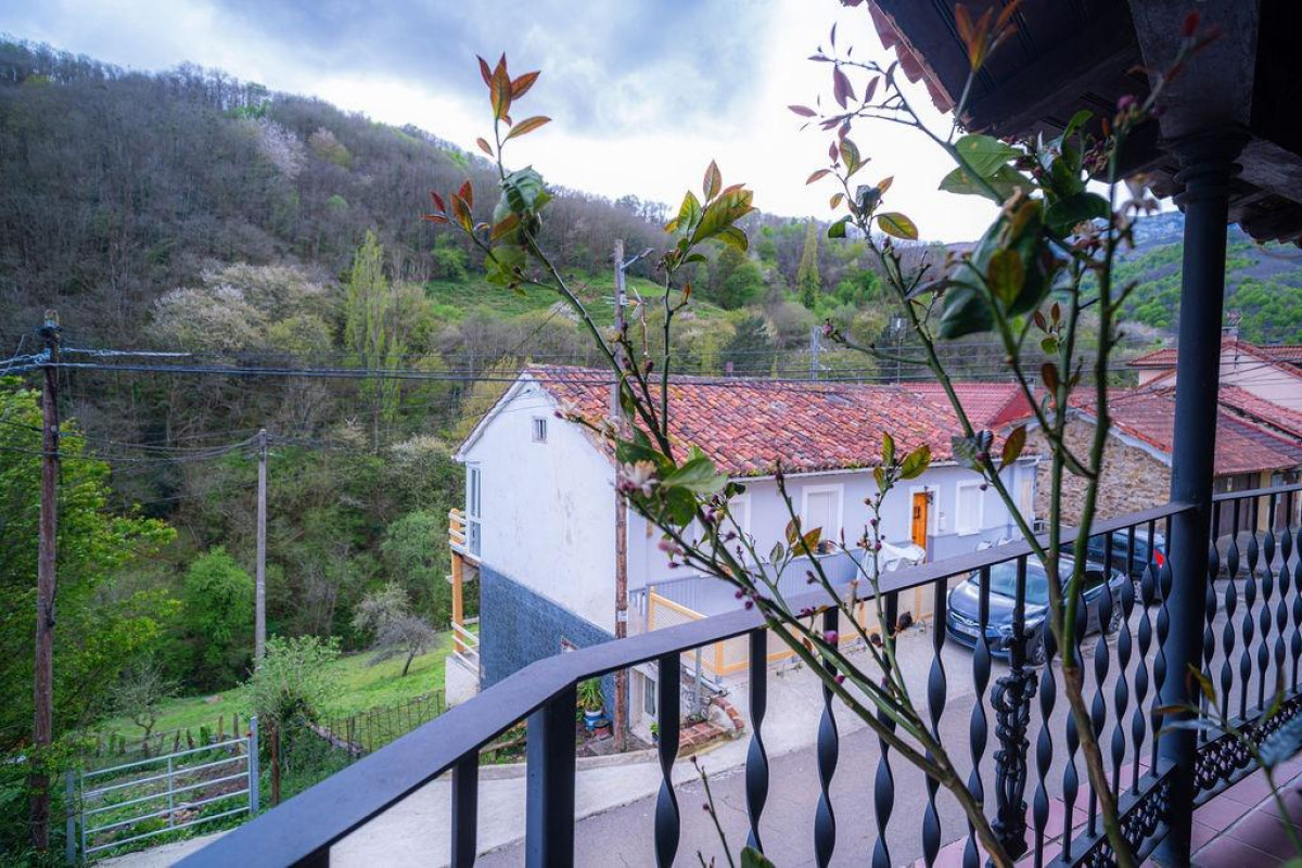 Reventa - Villa - Lena