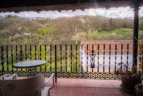 Reventa - Villa - Lena