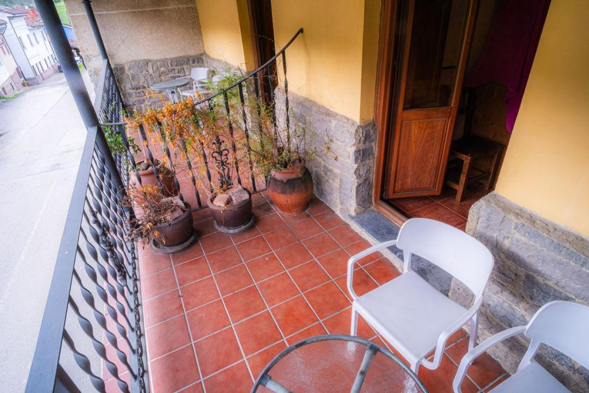 Reventa - Villa - Lena