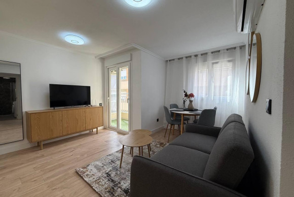 Herverkoop - Appartement  - Torrevieja - Centro