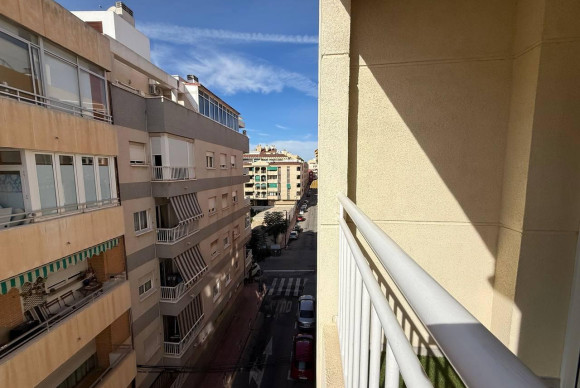 Herverkoop - Appartement  - Torrevieja - Centro