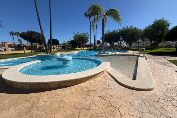 Reventa - Apartamento / piso - Orihuela Costa - Los Almendros-La Florida