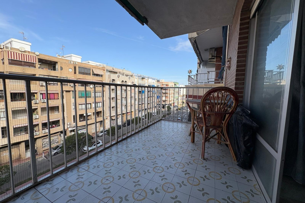 Herverkoop - Appartement  - Torrevieja - Acequion