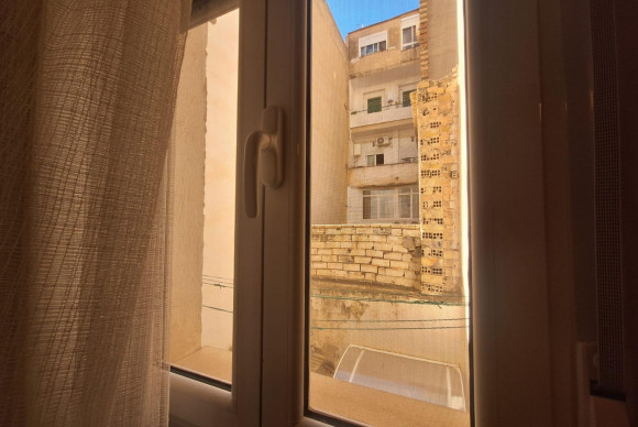 Herverkoop - Appartement  - Alicante - Garbinet-Parque de las Avenidas