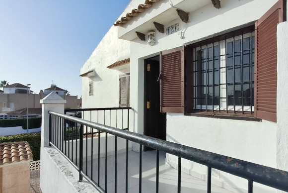 Herverkoop - Appartement  - Torrevieja - Aguas nuevas 2