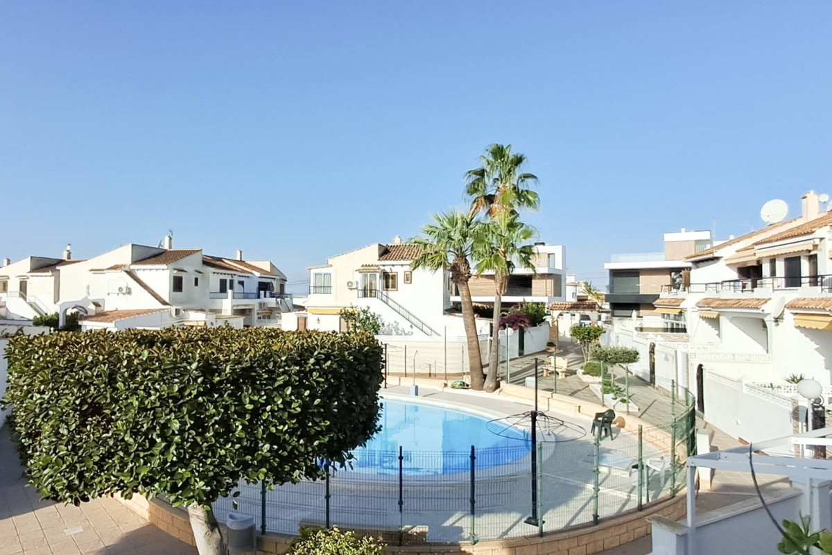 Herverkoop - Appartement  - Torrevieja - Aguas nuevas 2