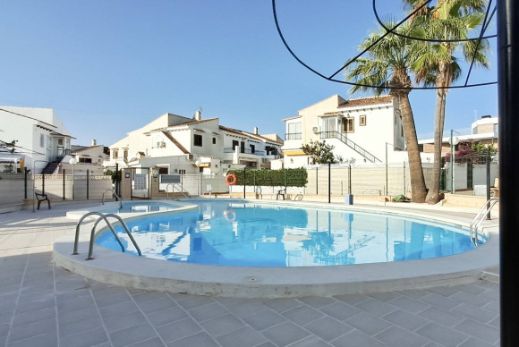 Herverkoop - Appartement  - Torrevieja - Aguas nuevas 2