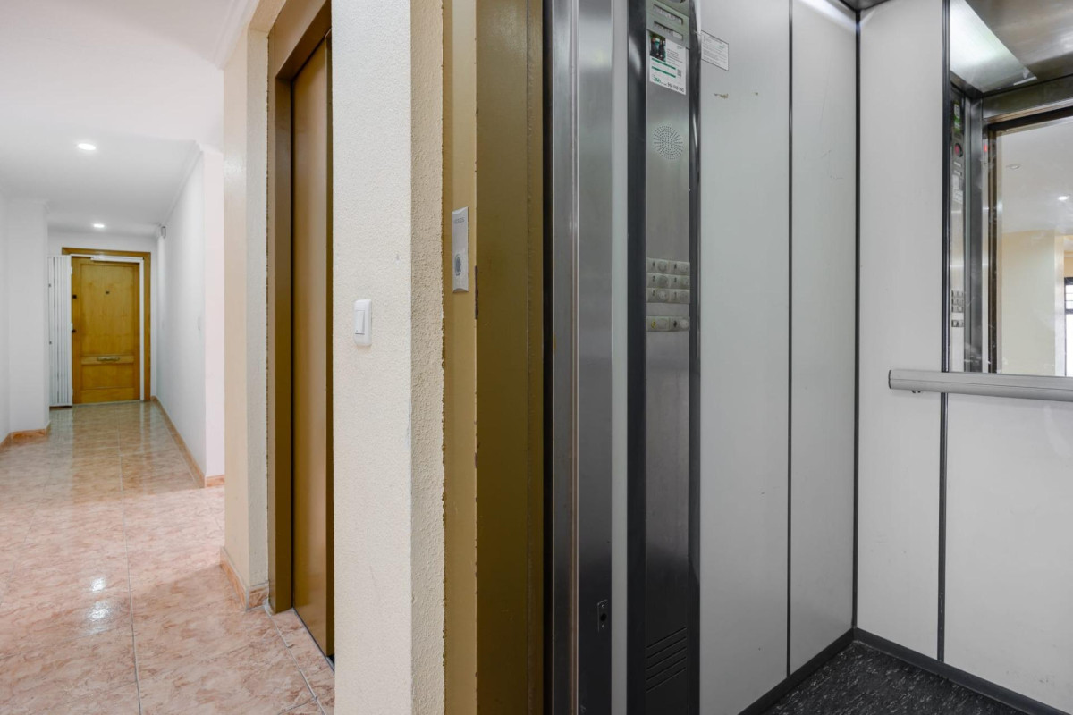 Herverkoop - Appartement  - Torrevieja - Playa del Cura